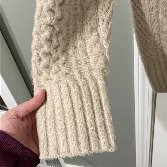 J. Crew Taupe Oversized Merino Wool Blend Cable Knit Cardigan Size Small - Picture 5 of 8